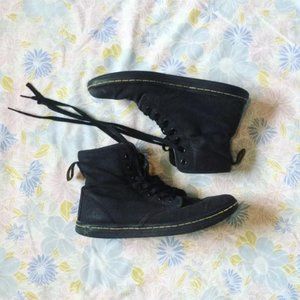shoreditch canvas doc martens